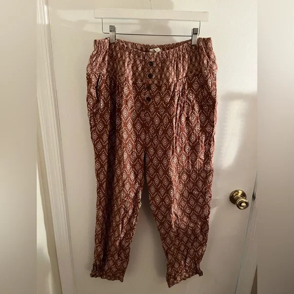 Garnet Hill Organic-Cotton Gauze Gathered Pants - Picture 5 of 9